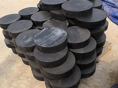 阿拉尔板式橡胶支座由若干层橡胶片与薄钢板经加压硫化